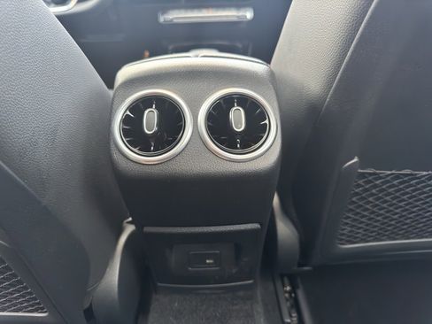 Used 2023 Mercedes-Benz CLA 250 image 47