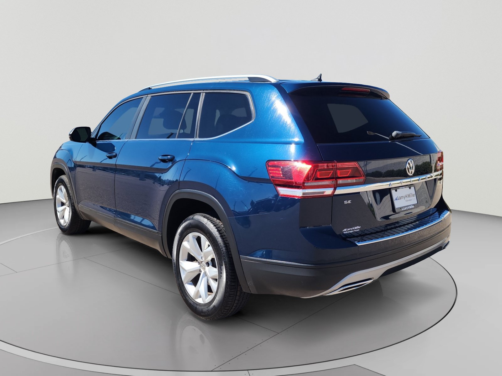 Used 2018 Volkswagen Atlas SE FWD image 3