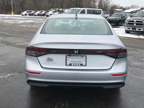 Used 2024 Honda Accord EX image 4
