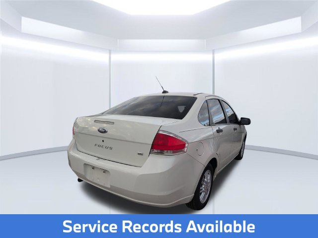 Used 2009 Ford Focus SE FWD image 4