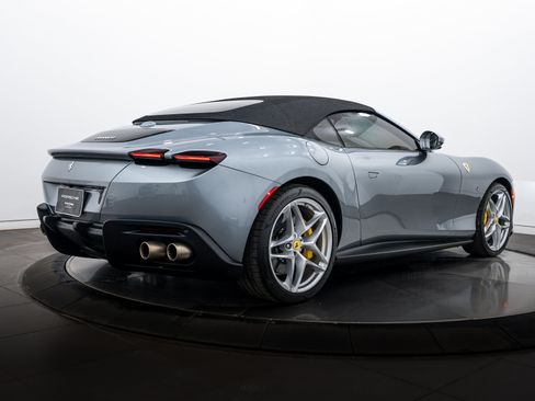 Used 2025 Ferrari Roma Spider image 34
