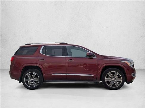 Used 2018 GMC Acadia Denali w/ Technology Package AWD/4WD image 4