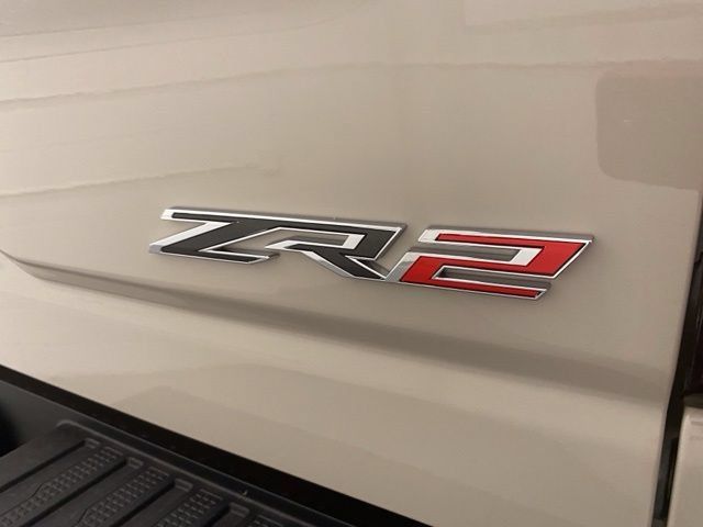 New 2026 Chevrolet Silverado 2500 ZR2 AWD/4WD image 14