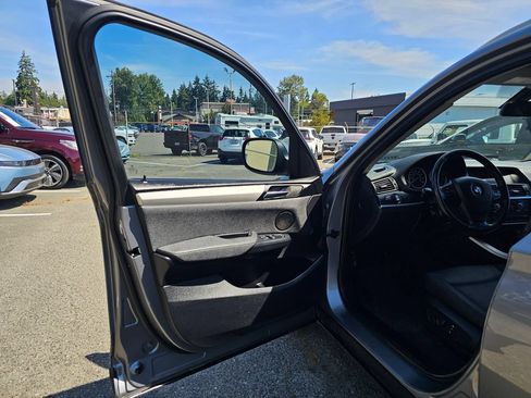 Used 2013 BMW X3 xDrive28i AWD/4WD image 18