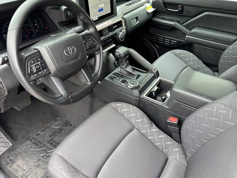 New 2026 Toyota Tacoma SR5 AWD/4WD image 10