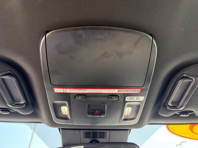 Used 2025 Toyota Camry SE FWD image 25
