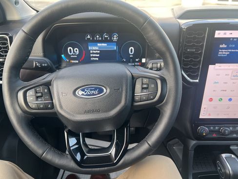 New 2025 Ford Ranger Lariat w/ Convenience Package image 17