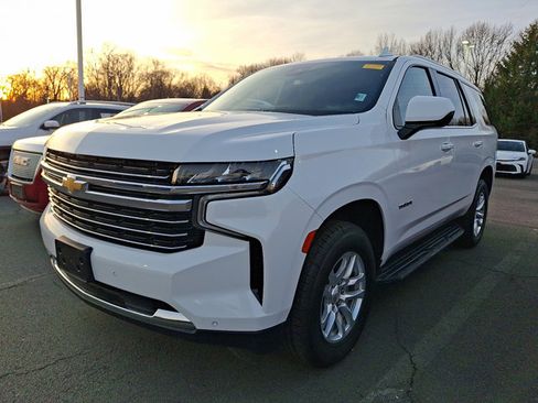Used 2023 Chevrolet Tahoe LT image 3