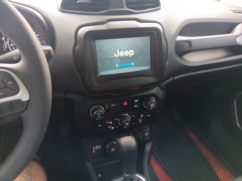 Used 2021 Jeep Renegade Sport AWD/4WD image 13