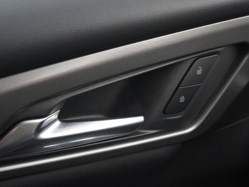 New 2026 Chevrolet Traverse LT w/ Sun and Wheel Package image 19