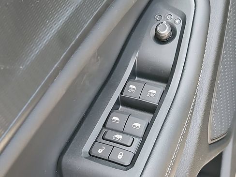 New 2026 Jeep Grand Cherokee Laredo AWD/4WD image 13