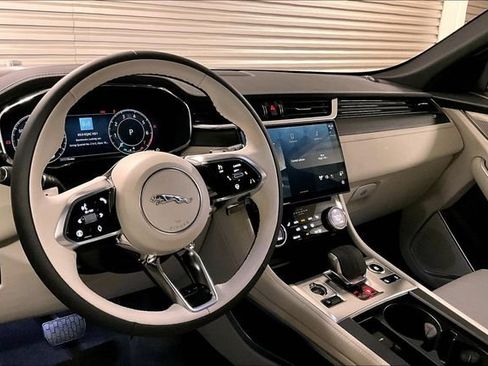 New 2026 Jaguar F-PACE R-Dynamic S AWD/4WD image 7