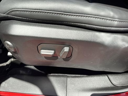 New 2025 Jeep Wrangler Unlimited Rubicon w/ Steel Bumper Group image 19