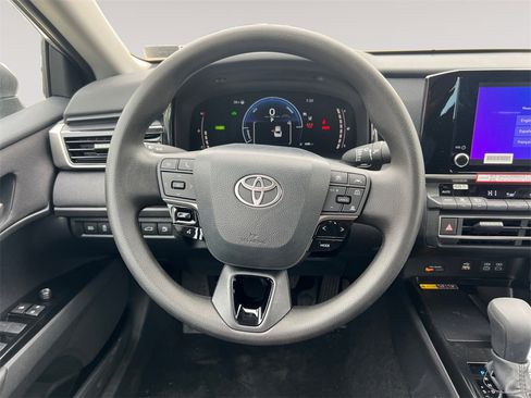 New 2026 Toyota Camry LE image 12