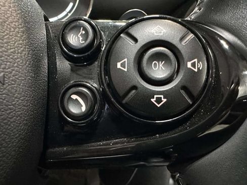 Used 2021 MINI Cooper S FWD image 24