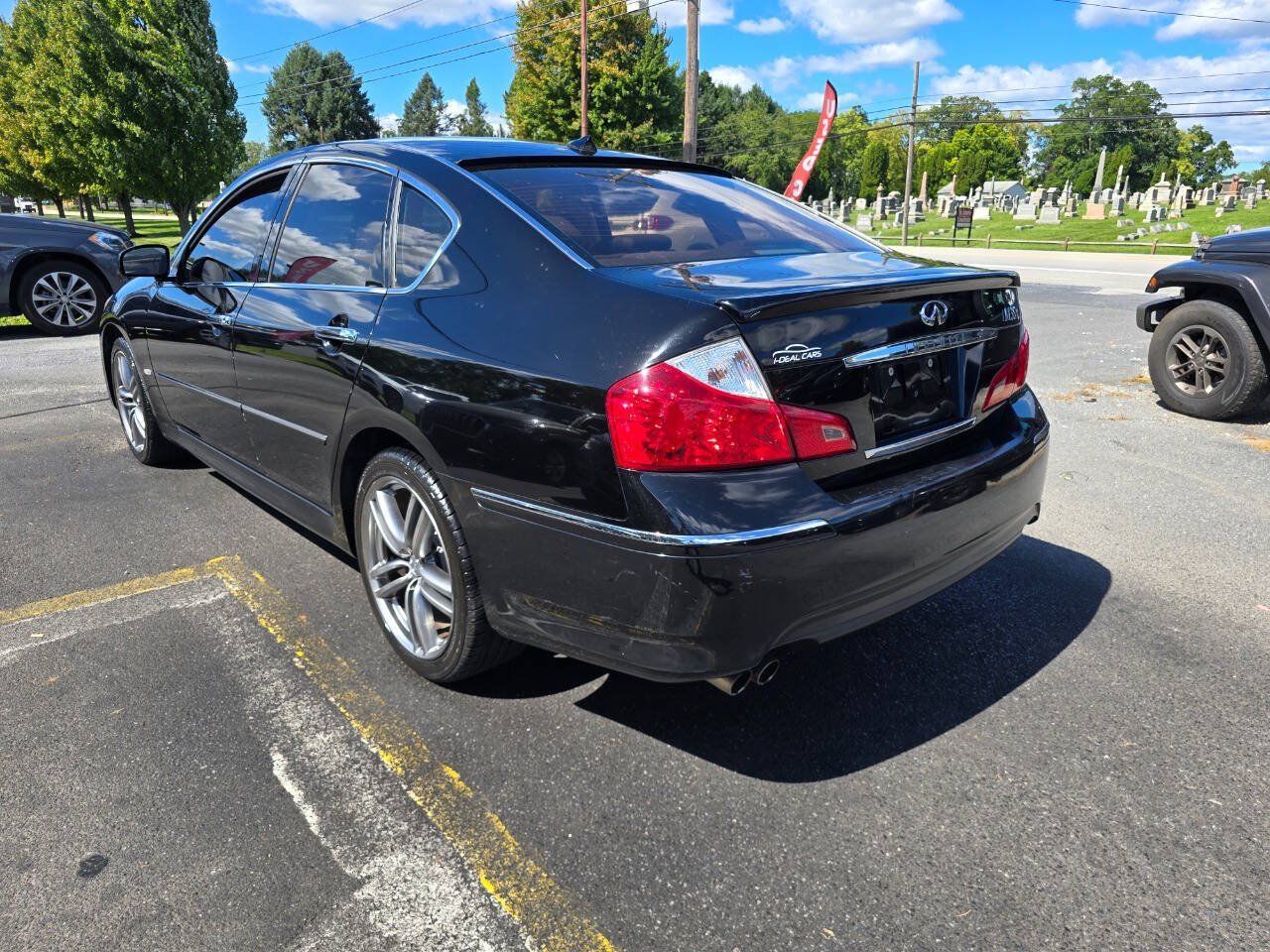 Used 2010 INFINITI M35 x w/ Technology Pkg AWD/4WD image 4
