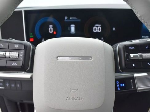 Used 2026 Hyundai Santa Fe SE image 11