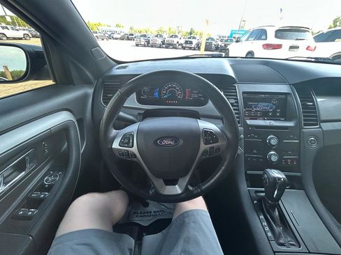 Used 2014 Ford Taurus SEL w/ Equipment Group 201A AWD/4WD image 29