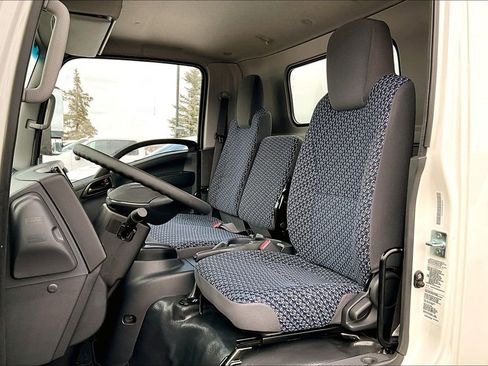 New 2025 Chevrolet Low Cab Forward image 9