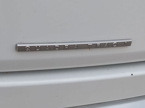 Used 2023 Jeep Wagoneer L Series II AWD/4WD image 13