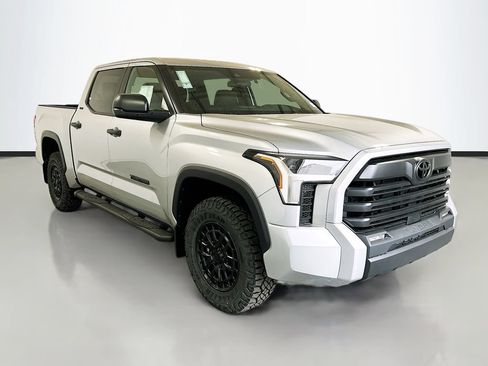 New 2025 Toyota Tundra SR5 AWD/4WD image 3