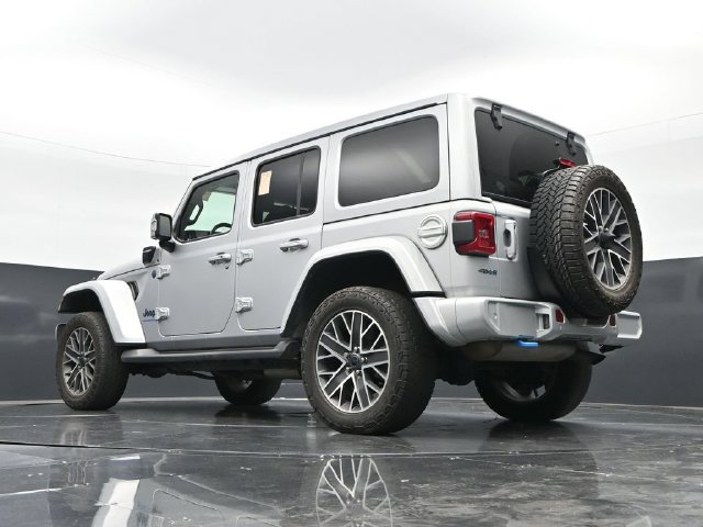 Used 2024 Jeep Wrangler High Altitude AWD/4WD image 49
