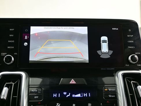 Used 2023 Kia Sorento SX image 21