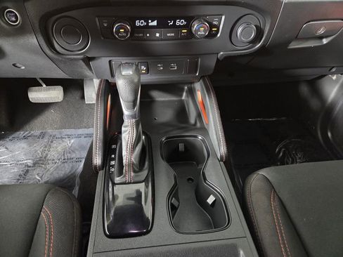 Used 2023 Nissan Frontier Pro-X w/ Technology Package RWD image 18
