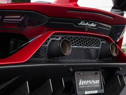 Used 2021 Lamborghini Aventador SVJ AWD/4WD image 45