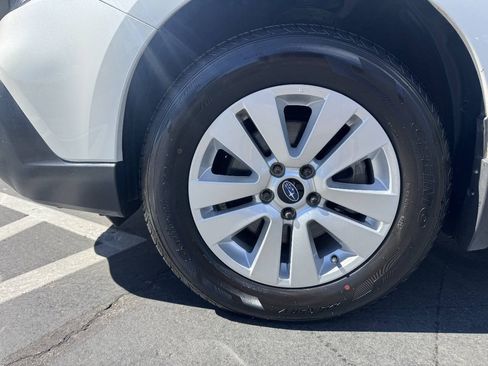 Used 2018 Subaru Outback 2.5i Premium AWD/4WD image 18