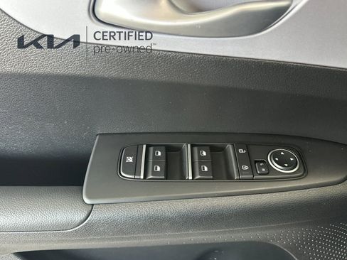Certified 2024 Kia Forte LXS FWD image 12