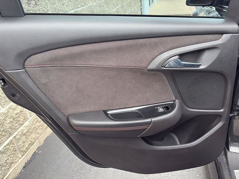 Used 2016 Chevrolet SS RWD image 27