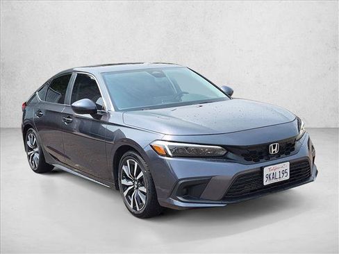 Used 2024 Honda Civic EX-L image 3