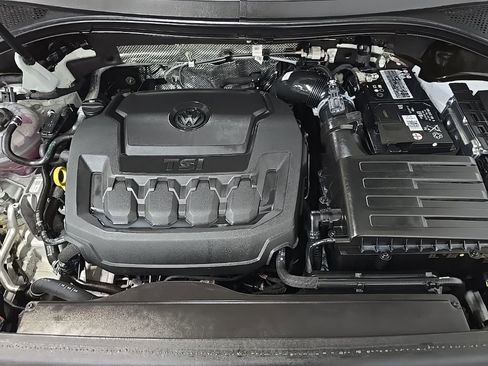 Used 2023 Volkswagen Tiguan SEL R-Line AWD/4WD image 13
