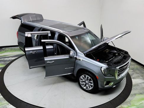Used 2021 GMC Yukon XL SLT w/ SLT Premium Package image 38