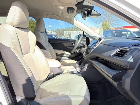 Used 2025 Subaru Ascent Premium w/ Premium Package image 19