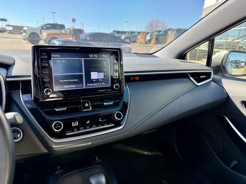 Used 2020 Toyota Corolla XSE image 16