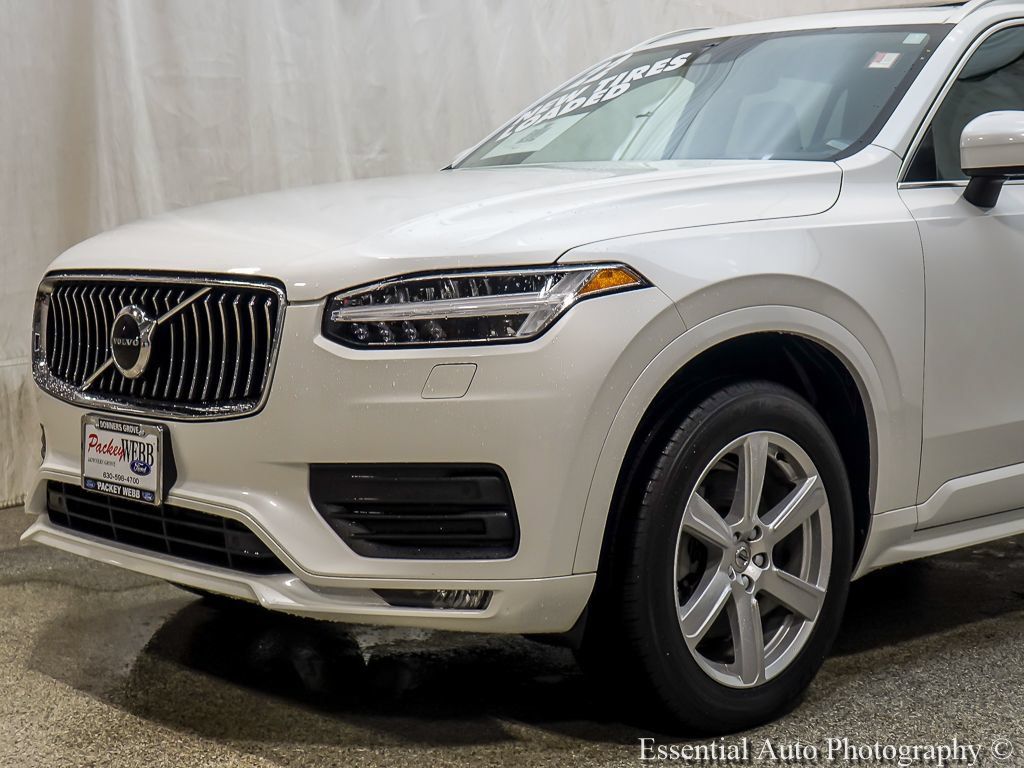 Used 2022 Volvo XC90 T5 Momentum AWD/4WD image 3