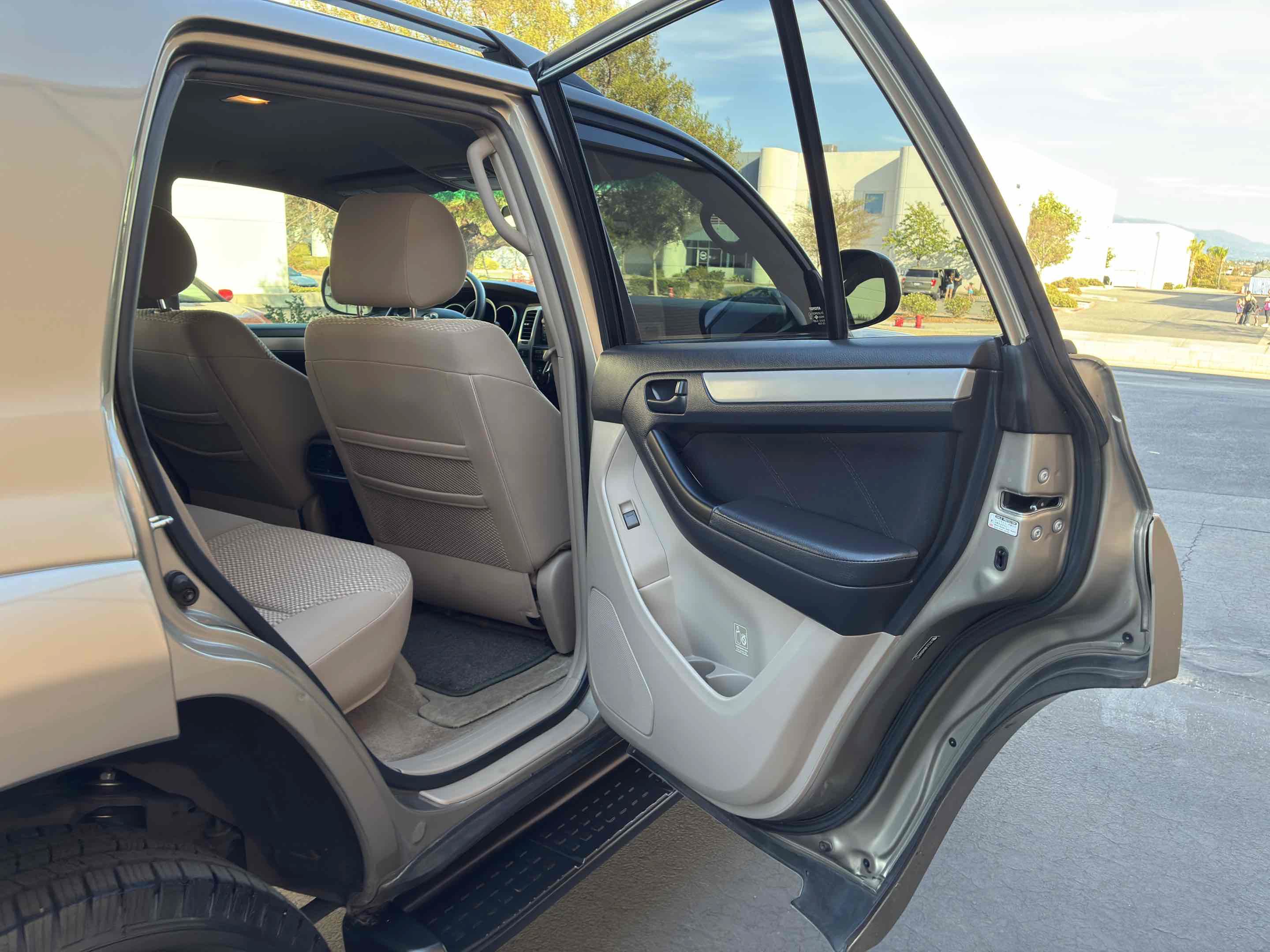 Used 2006 Toyota 4Runner SR5 RWD image 41