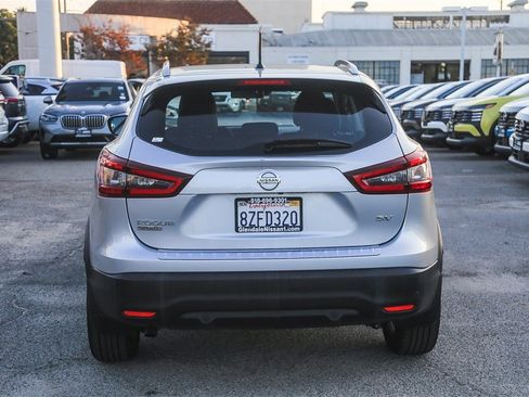 Used 2021 Nissan Rogue Sport SV image 7