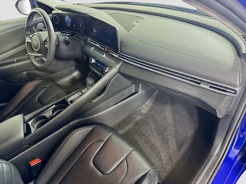 Used 2024 Hyundai Elantra Limited FWD image 31