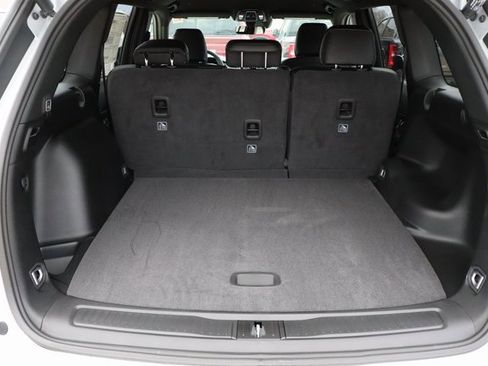 New 2025 Jeep Grand Cherokee Altitude image 32