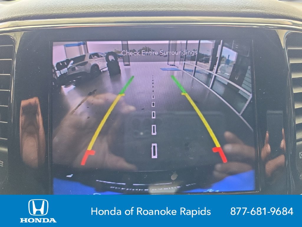 Used 2020 Jeep Grand Cherokee Laredo w/ Laredo X Package RWD image 22