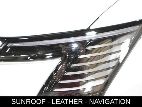 New 2027 Chrysler Pacifica Limited AWD/4WD image 8