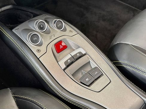 Certified 2015 Ferrari 458 Spider RWD image 14