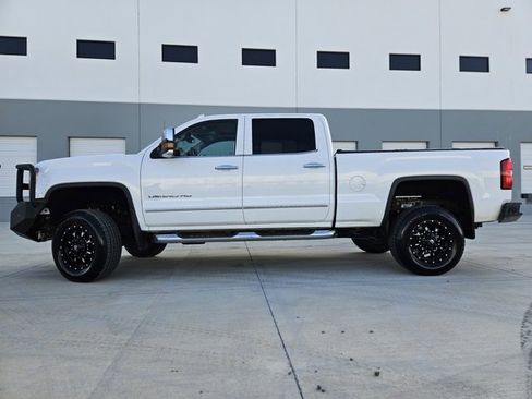Used 2015 GMC Sierra 2500 Denali w/ Duramax Plus Package image 1