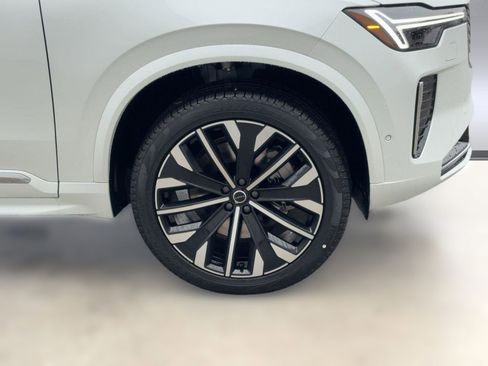 New 2026 Volvo XC90 T8 Ultra w/ Protection Package Premier AWD/4WD image 10