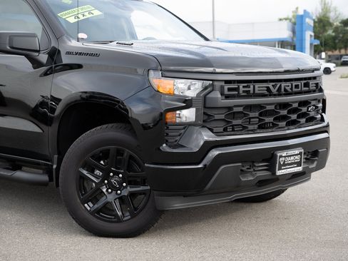 Used 2025 Chevrolet Silverado 1500 Custom w/ Rally Edition image 9