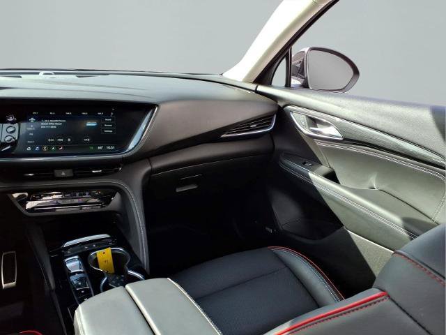 Used 2022 Buick Envision Essence w/ Technology Package I FWD image 8