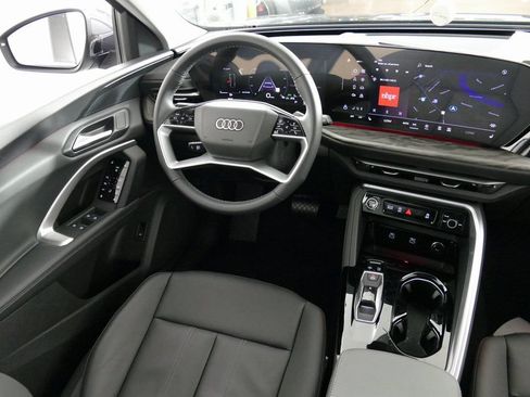 Certified 2025 Audi Q5 Premium w/ Convenience Package AWD/4WD image 22